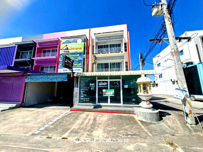 Shophouses for sale Asia Industrial Estate : SHOP HOUSE 76.5 Sq.w. Ban Chang Rayong for 6.4M