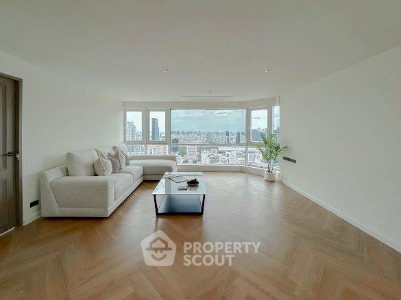 picture 43rd-Floor 3-BR 220 Sqm At Sukhumvit Suite Near BTS Nana (ID 3305787) - 4/12