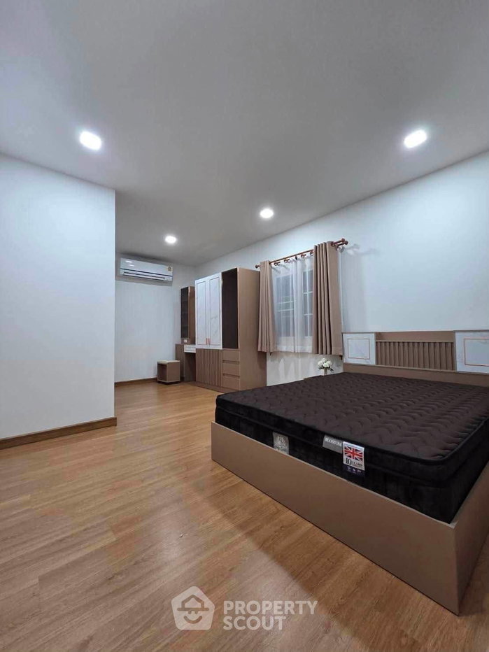 รูป บ้าน 4-ห้องนอน ที่ โกลเด้น นีโอ บางนา-สวนหลวง ใน ดอกไม้ (ID 3303971) - รูปที่ 2/8