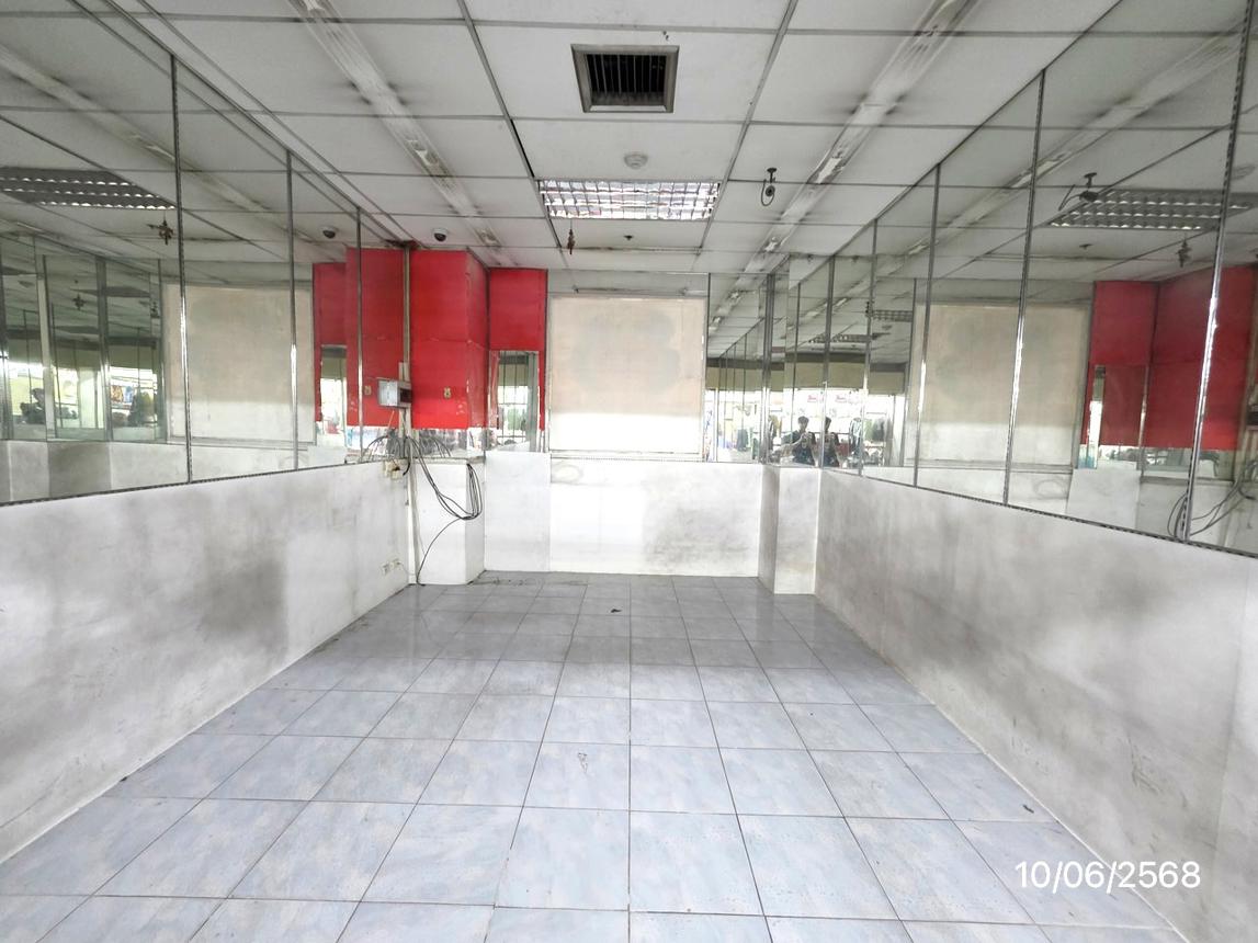picture OFFICE 20.81 Sq.w. Pom Prap Sattru Phai Bangkok for 4.8M - 14/25