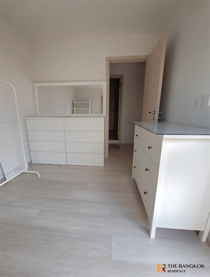 picture Life One Wireless Ready-to-move-in Condo at an Amazing Price!! - 10/10