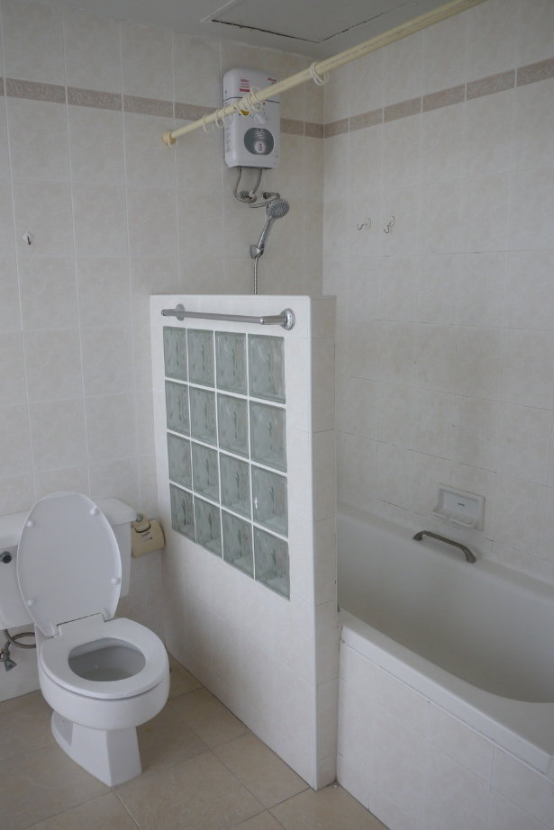picture Sell with tenant , Seafront Condo at SiRacha - 8/23