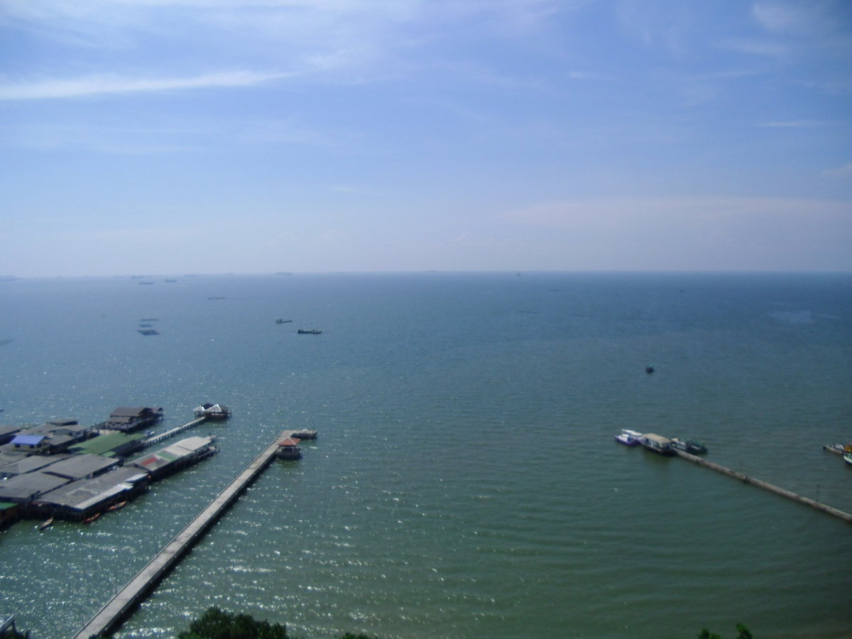 picture Sell with tenant , Seafront Condo at SiRacha - 17/23