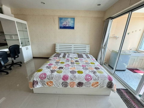 Affordable condo for rent in Si Racha beautiful, move-in ready unit at Laemthong Condo.