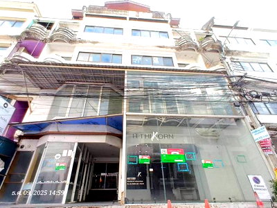 Shophouses for sale : SHOP HOUSE 52.9 Sq.w. Chatuchak Bangkok for 15.8M