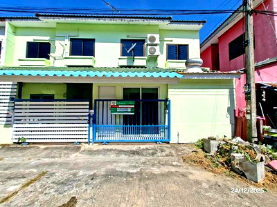 ทาวน์โฮม ถนนรังสิต-นครนายก : ทาวน์เฮ้าส์ 17.6 ตร.วา นริศรา รังสิต-คลอง 11 ธัญบุรี ปทุมธานี 807,000