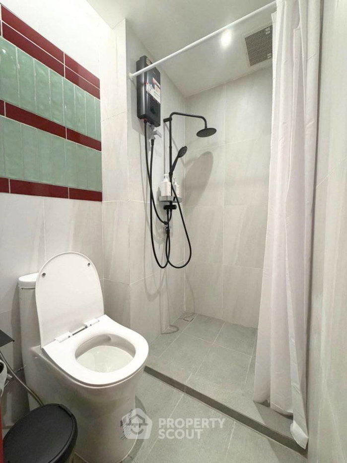 picture 9m To BTS Phra Khanong | 4-BR Townhouse In Sukhumvit (ID 3314807) - 18/18