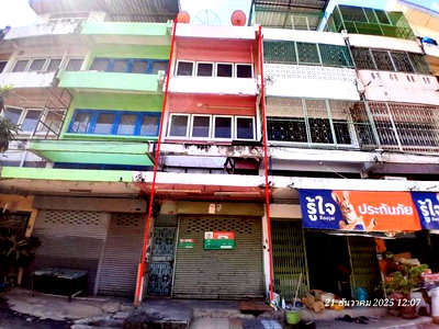 Shophouses for sale Bangkok : SHOP HOUSE 12 Sq.w. Bang Kapi Bangkok for 2.1M