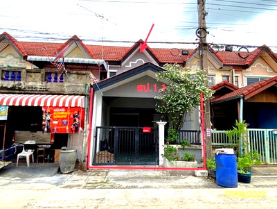 ทาวน์โฮม ม.กรุงเทพ ศูนย์รังสิต : ทาวน์เฮ้าส์ 16.8 ตร.วา ธนาลักษณ์ 2 คลองหลวง ปทุมธานี 1.4M