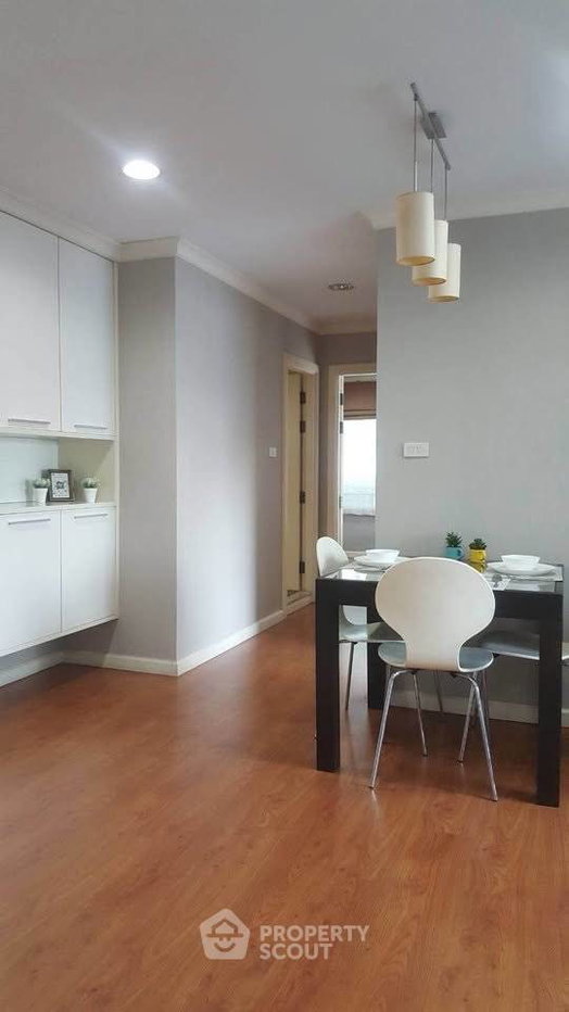 picture 200m To BTS Phrom Phong | 2-BR At Lumpini Suite Sukhumvit 41 (ID 3319552) - 4/8