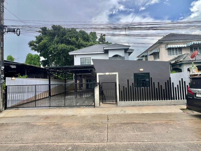 4-bed house for sale, 200 sqm, 60 sq wah, Nong Chok