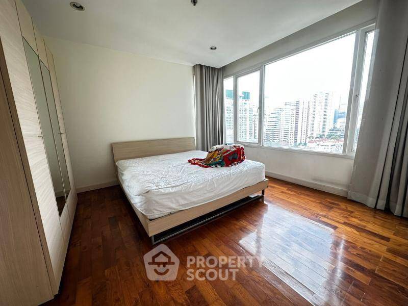 picture 2-BR Baan Siri 31 Condominium Near MRT Sukhumvit (ID 2918233) - 3/7