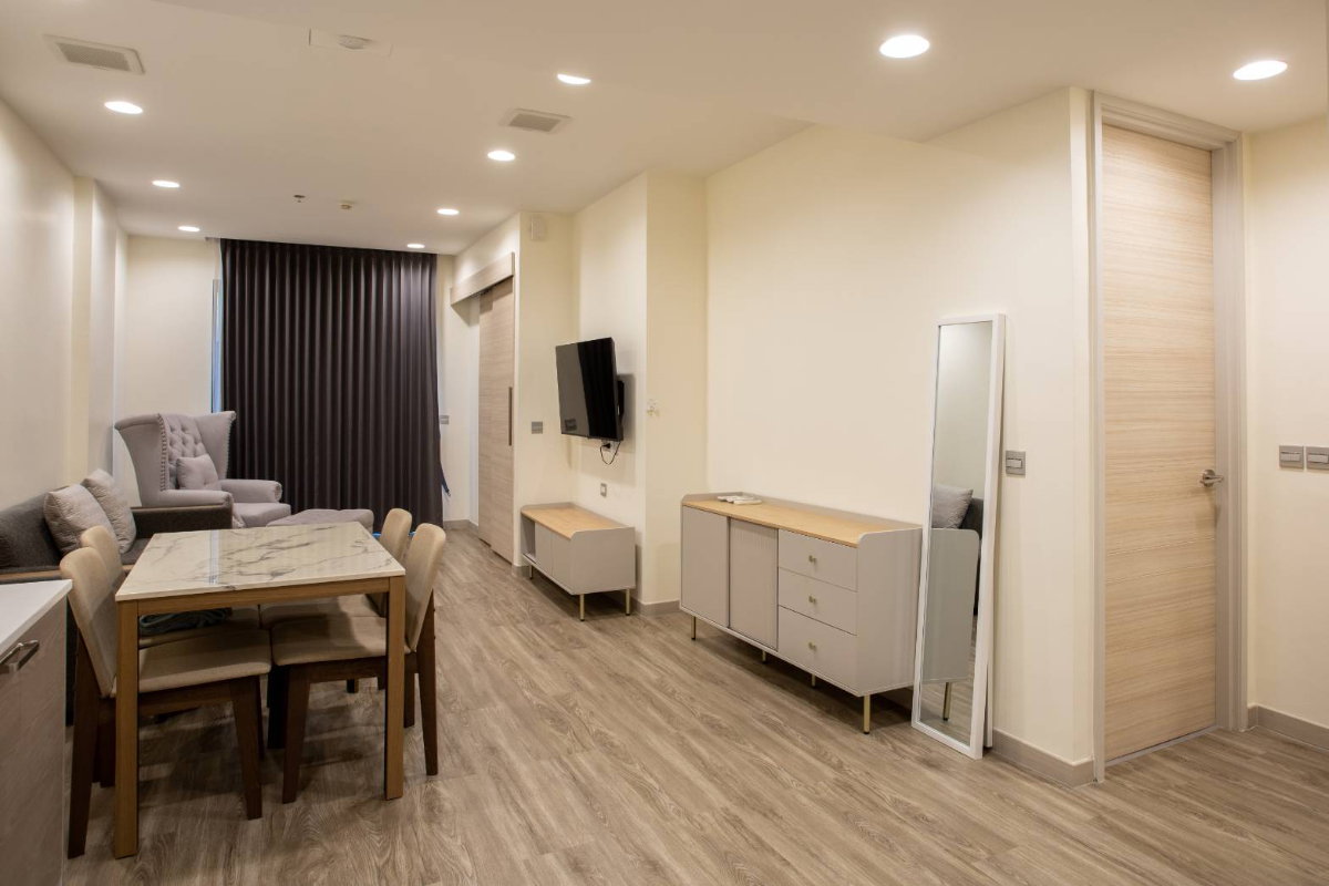 รูป ให้เช่า คอนโด Jin Wellbeing County รังสิต ขนาด 62.28 ตร.ม. 1 ห้องนอน 2 ห้องน้ำ วิวสวน ตกแต่งครบ พร้อมเครื่องใช้ไฟฟ้า ใกล้ Future Park รังสิต - รูปที่ 1/21
