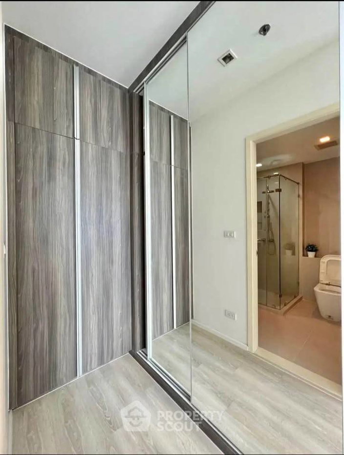 picture 29th-Floor 1-BR At Quinn Condo Ratchada 17 Near MRT Sutthisan (ID 3319841) - 3/5