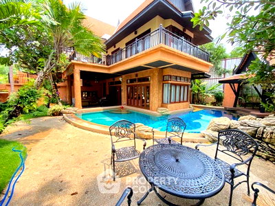 บ้านเดี่ยว ชลบุรี : ขายบ้าน 4 ห้องนอน ขนาด 296 ตร.ม. Darawadee Village พัทยา (ID 2077914)