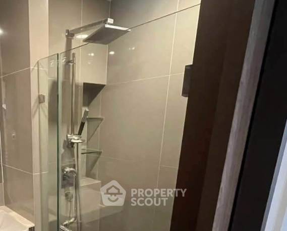 picture 31st-Floor 1-BR At Ideo Mobi Asoke Near MRT Phetchaburi (ID 3189082) - 4/6