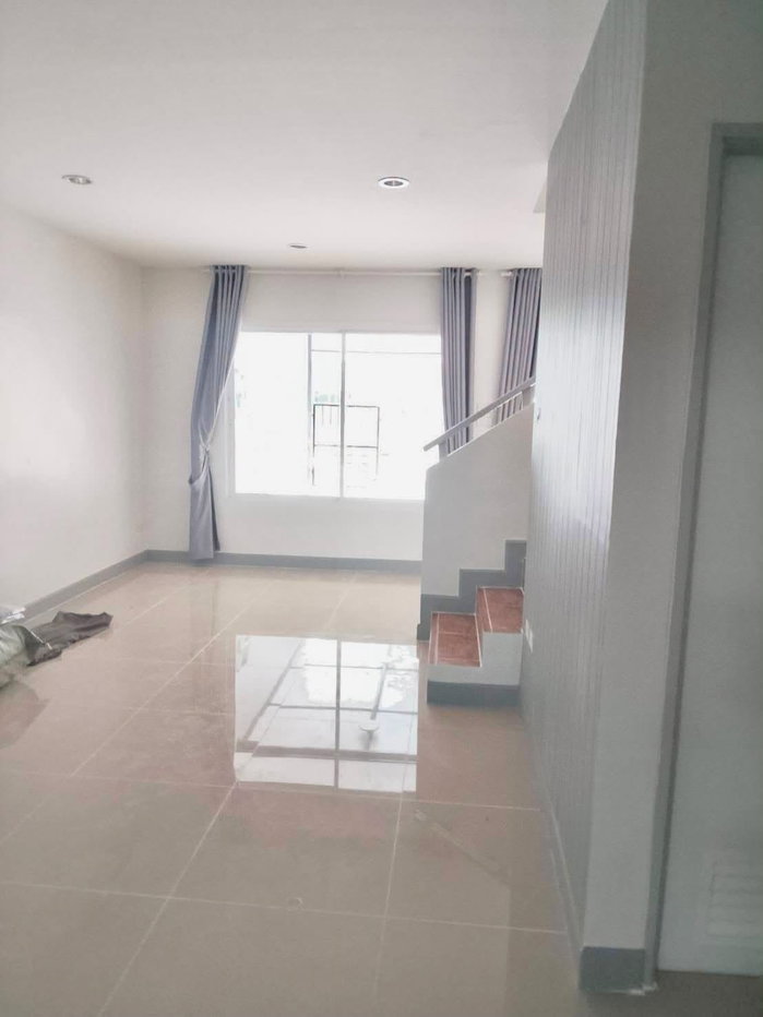 รูป ขายทาวน์โฮมรีโนเวทใหม่ ม.ปาล์มวิลเลจ ไร่หนึ่ง เครือสหพัฒน์ ศรีราชา - รูปที่ 2/8