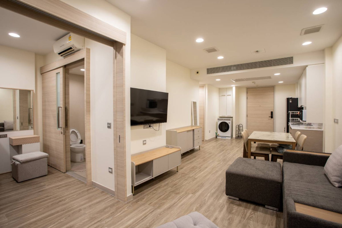 รูป ให้เช่า คอนโด Jin Wellbeing County รังสิต ขนาด 62.28 ตร.ม. 1 ห้องนอน 2 ห้องน้ำ วิวสวน ตกแต่งครบ พร้อมเครื่องใช้ไฟฟ้า ใกล้ Future Park รังสิต - รูปที่ 2/21