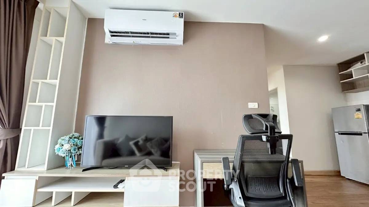 picture 2-BR Condo at The Unique Ladprao 26 near MRT Ratchadaphisek (ID 3320152) - 3/12