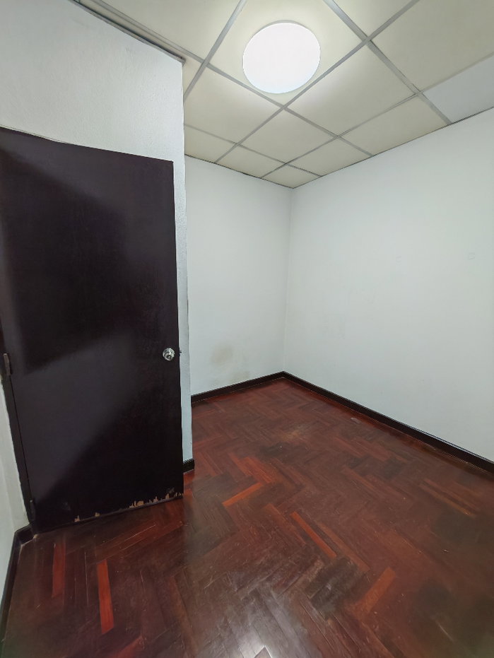 รูป ขายทาวน์เฮ้าส์  2 ชั้น ม.เลิศอุบล รามอินทรา 65 แยก 2-4 เนื้อที่ 20 ตรว. 3 ห้องนอน 2 ห้องน้ำ
มีแอร์ 2 ห้อง
ใกล้รถไฟฟ้า - รูปที่ 7/9