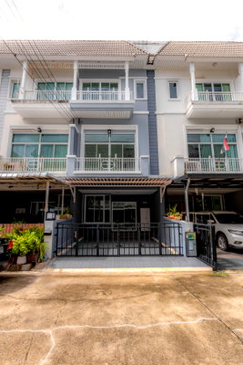 ทาวน์โฮม ถนนพัฒนาการ : 🏡💼 Home Office ที่ใช่…ทั้งอยู่อาศัย และต่อยอดธุรกิจในที่เดียว