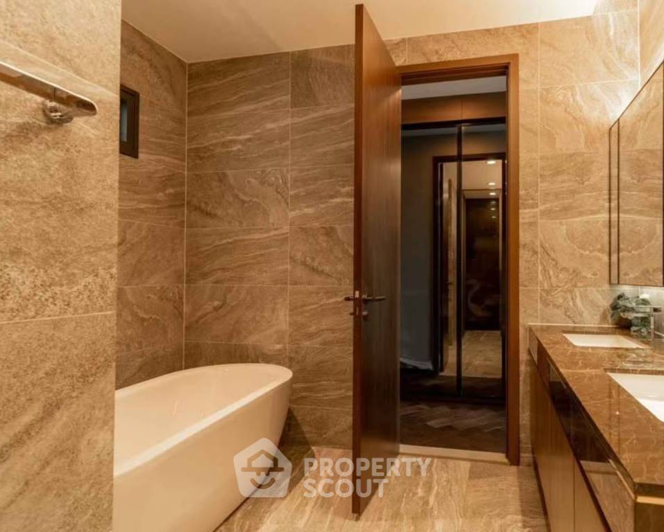 picture 70m To BTS Thong Lor | 3-BR At The Esse Sukhumvit 36 (ID 3300121) - 5/6