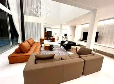 Houses for sale Thalang Phuket : High Ceiling Pool Villa 4bed for sale 6792841