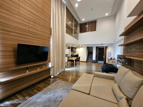 The Rajdamri | Condo in a prime location, city center #AS-7835