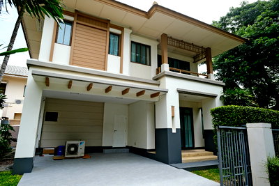 เช่าบ้านเดี่ยว ถนนบางนา - ตราด : FOR RENT  Setthasiri Bangna-Wongwaen (S03-2782)