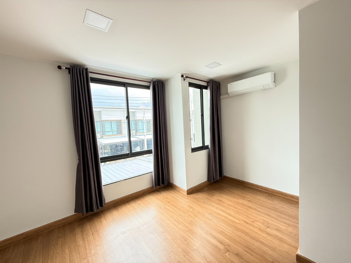 รูป ทาวน์โฮมสองชั้น ทำเลดี ใกล้โรบินสัน หมู่บ้านอภิทาวน์ ฉะเชิงเทรา - รูปที่ 13/23