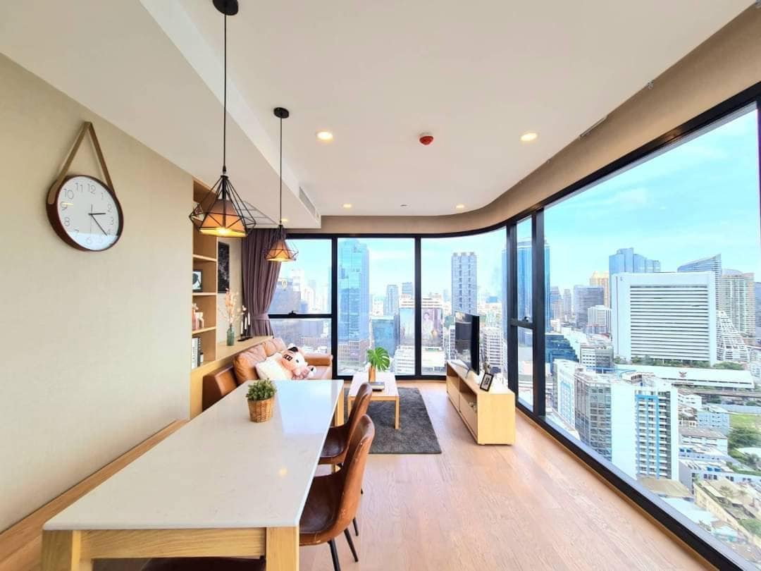 picture Ashton Chula Silom【𝐑𝐄𝐍𝐓】🔥Modern style with premium built-ins Complete, spacious, airy, with luxurious built-ins🔥 Contact Line ID: @hacondo - 7/9