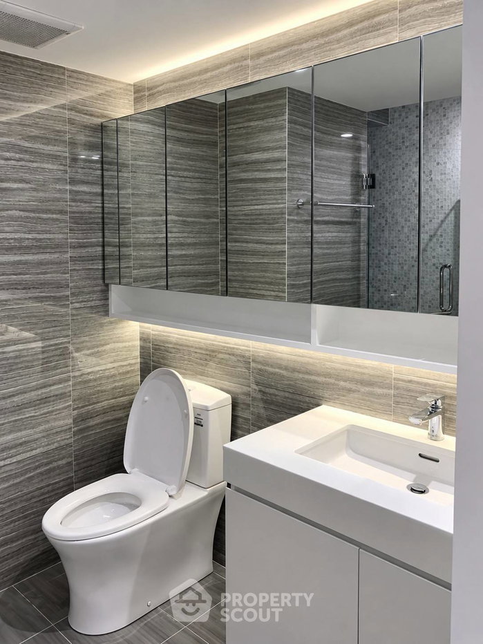 picture 3-BR 191 Sqm Royal Castle Sukhumvit 400m To BTS Phrom Phong (ID 3317472) - 16/18