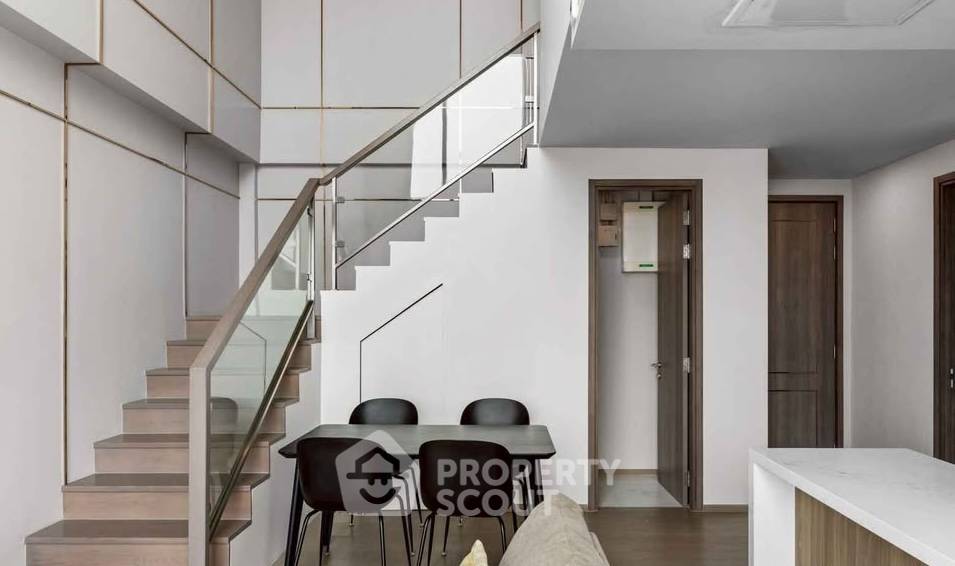picture High-Floor 2-BR Celes Asoke 50m From MRT Sukhumvit (ID 3300526) - 2/8