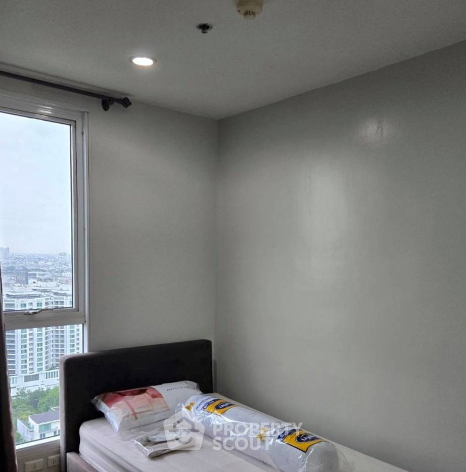 picture 2-BR Condo at The Complete Narathiwat close to Naradhiwas Rajanagarindra (ID 3319169) - 2/5