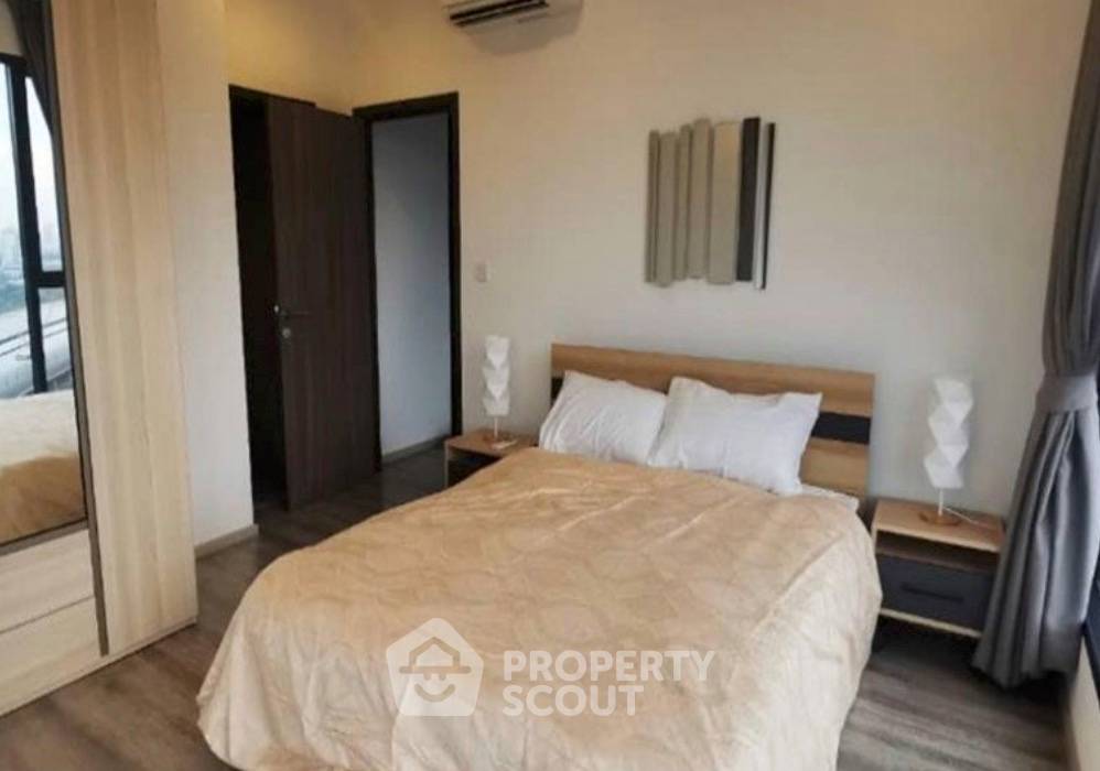 picture 26th-Floor 2-BR Condo At Ideo Mobi Asoke Near MRT Phetchaburi (ID 2876643) - 2/7