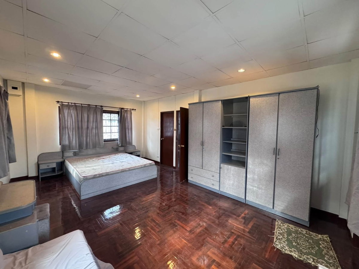 รูป ✨Hot Deal🏘️ให้เช่าบ้านเดี่ยว หมู่บ้านมณียา ซอยท่าอิฐ  |  เฟอร์นิเจอร์ครบ พร้อมเข้าอยู่ ทำเลดี ใกล้รถไฟฟ้า | สนใจ@sacondo - รูปที่ 8/19