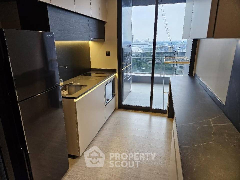 รูป คอนโด 1 ห้องนอน The Room Sukhumvit 38 ใกล้ BTS ทองหล่อ (ID 3322255) - รูปที่ 3/6