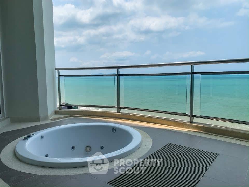 รูป คอนโด 3-ห้องนอน ที่ รีเฟล็คชั่น จอมเทียน บีช พัทยา ใกล้ เมืองพัทยา (ID 3322321) - รูปที่ 18/20