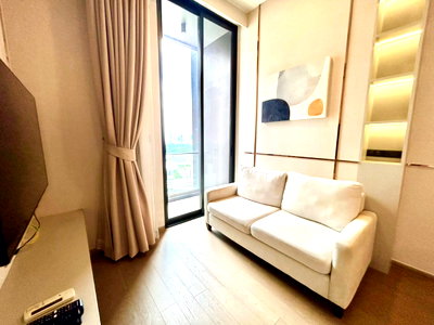 Condos for rent : 💗For rent Celes Asoke beautiful room with bathtub high floor city view, fully furnished ✨ DS4819 | Line @Dstay