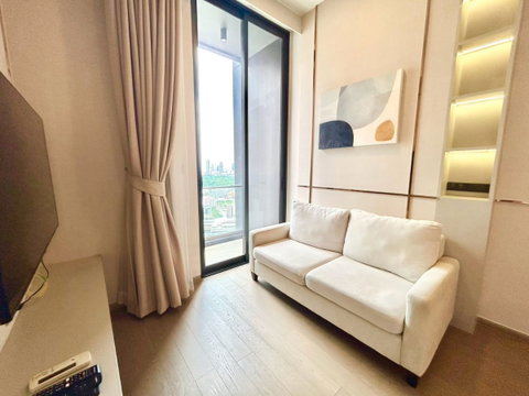 💗For rent Celes Asoke beautiful room with bathtub high floor city view, fully furnished ✨ DS4819 | Line @Dstay