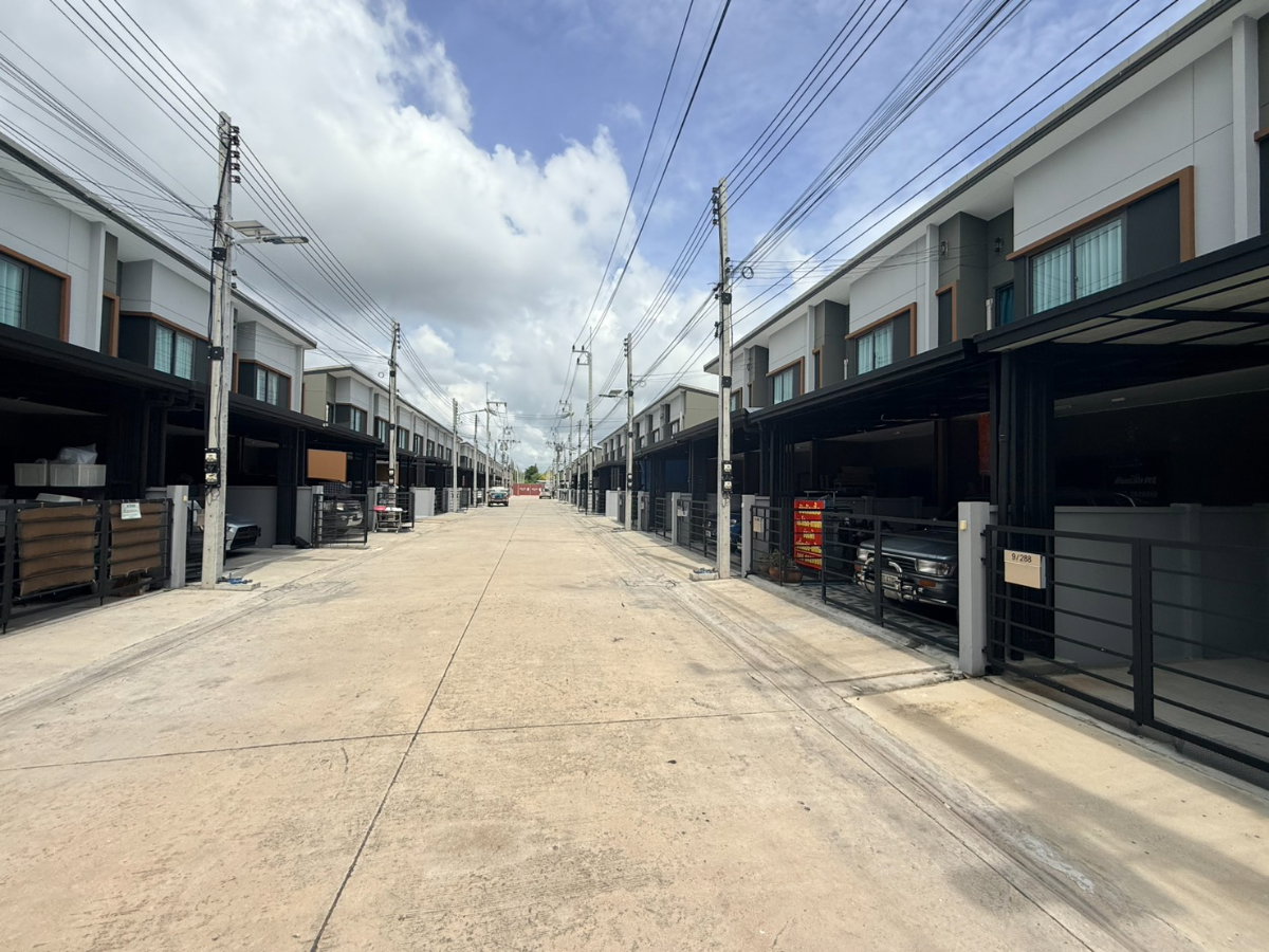 รูป ทาวน์โฮมสองชั้น ทำเลดี ใกล้โรบินสัน หมู่บ้านอภิทาวน์ ฉะเชิงเทรา - รูปที่ 5/23
