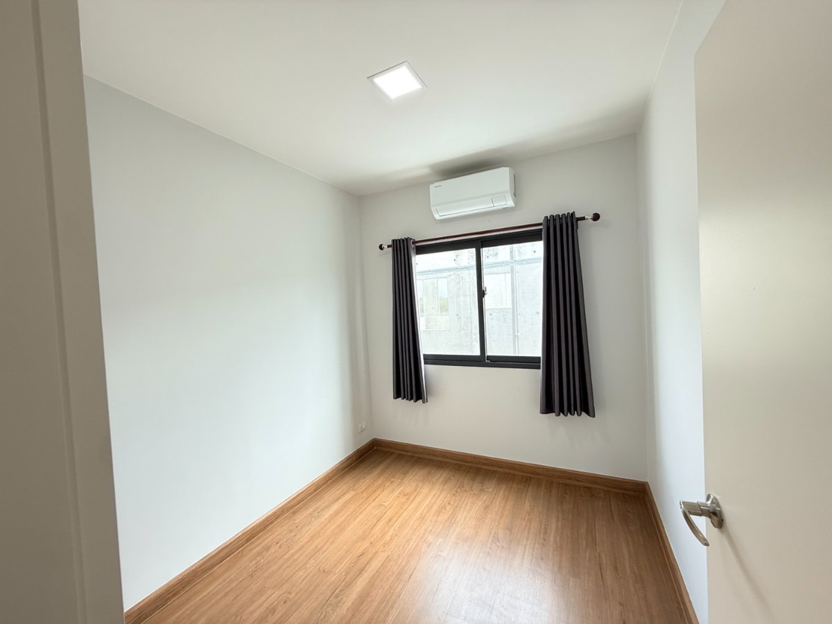 รูป ทาวน์โฮมสองชั้น ทำเลดี ใกล้โรบินสัน หมู่บ้านอภิทาวน์ ฉะเชิงเทรา - รูปที่ 12/23