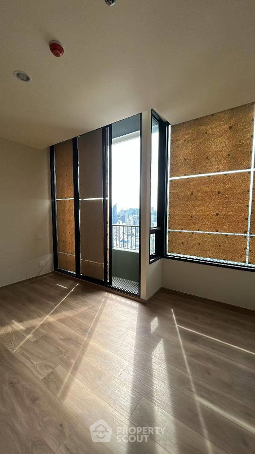 รูป ชั้น 34 ห้อง 1 ห้องนอน ขายที่ Noble Form Thonglor ใกล้ BTS ทองหล่อ (ID 3322406) - รูปที่ 3/6