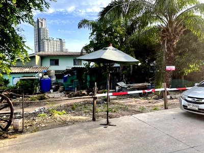 Land for sale Bang Lamung Chonburi : land for sale pattaya korpai soi 4