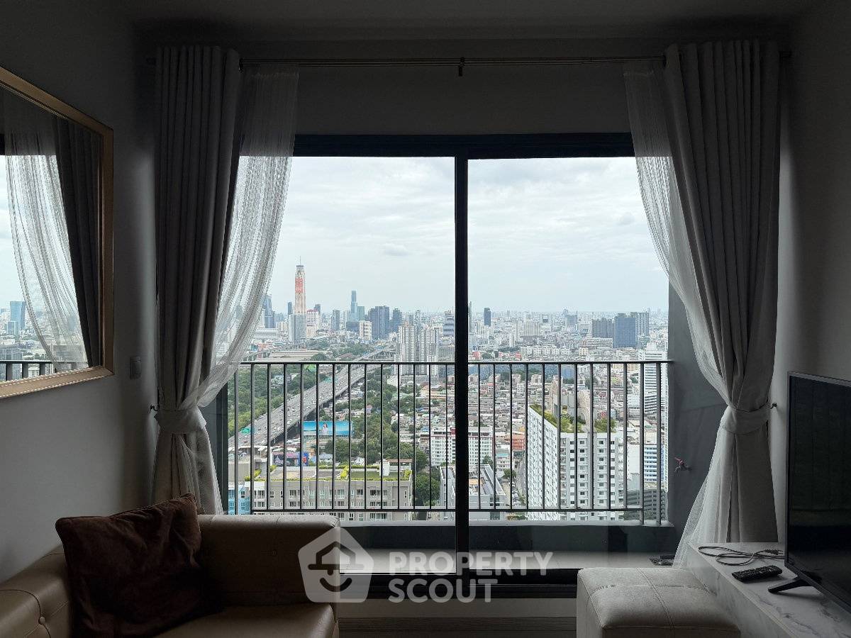 picture 2-BR Condo Life Asoke - Rama 9 Near MRT Phra Ram 9 (ID 3185878) - 3/9