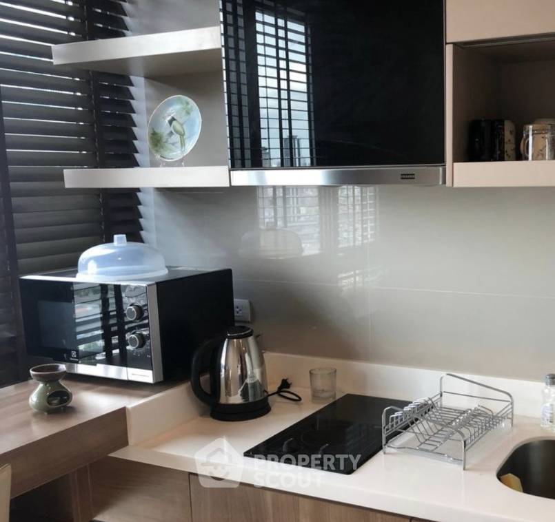 picture 28th-Floor 1-BR At Rhythm Sathorn Near BTS Saphan Taksin (ID 3165408) - 8/14