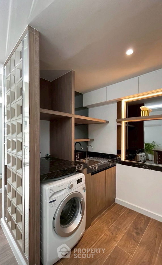 รูป คอนโด 2 ห้องนอน The 49 Plus 2 Condominium ใกล้ BTS ทองหล่อ (ID 3309375) - รูปที่ 4/5