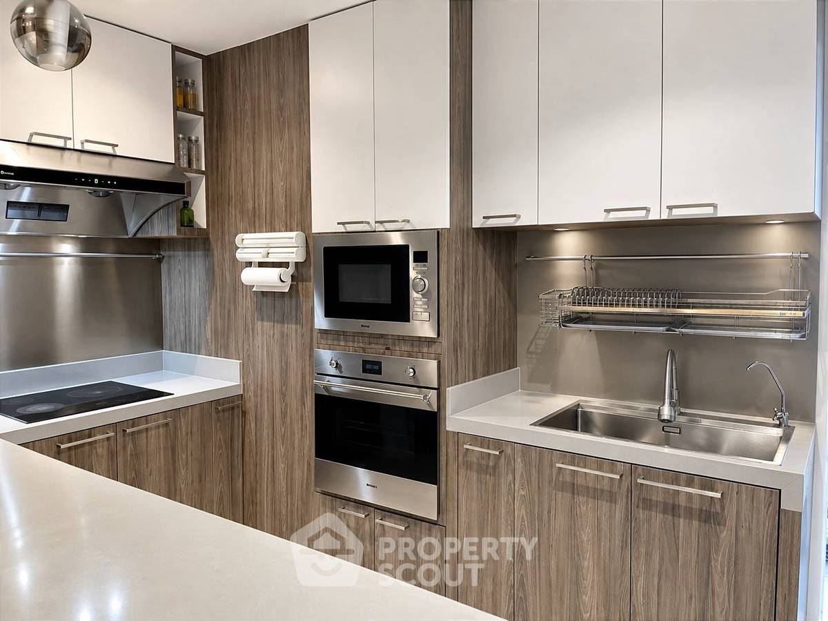 picture 3-BR 191 Sqm Royal Castle Sukhumvit 400m To BTS Phrom Phong (ID 3317472) - 6/18