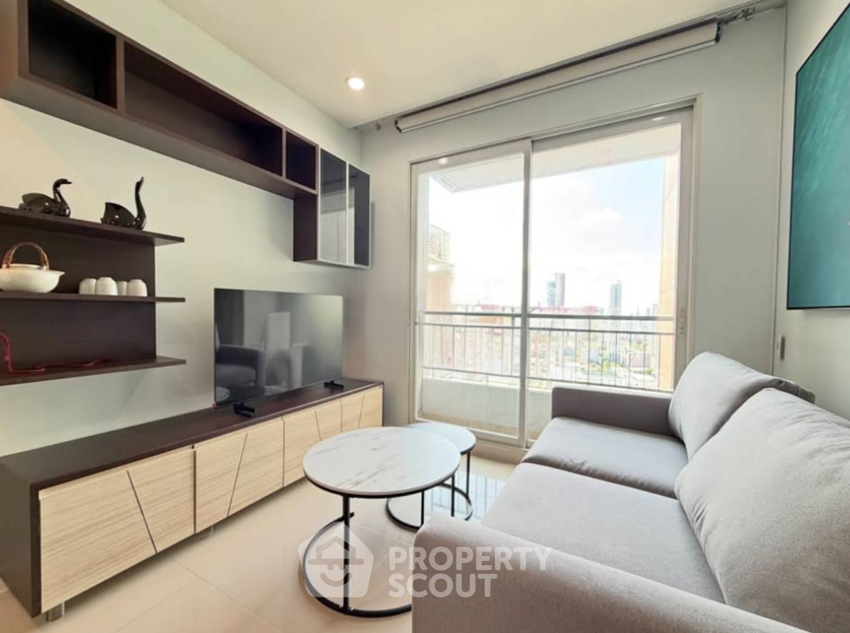 picture 1-BR Condo At Circle Condominium Near MRT Phetchaburi (ID 3315241) - 1/3