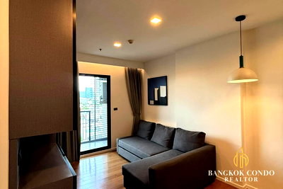 Condos for rent : 🍀🍀 Prime condo location🚆 For Rent📌 Blocs Sukhumvit 77 (Line:@rent2022) BTS On Nut✨Ready to move in 🔖 A40153
